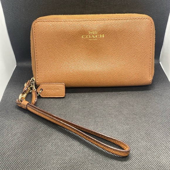 🤎COACH🤎Brown Pebble Leather Double Zip Wristlet/Good Condition - Picture 1 of 14